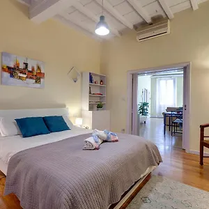 Oriuolo By Mamo Apartment