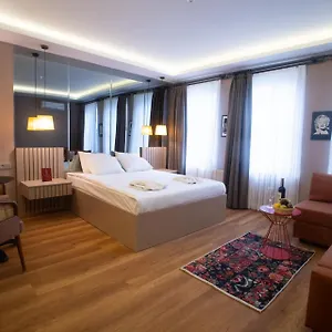 Otel Cheers Porthouse ***