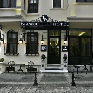 Otel Life ****