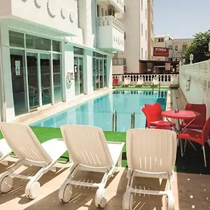 Otel Horizon ***