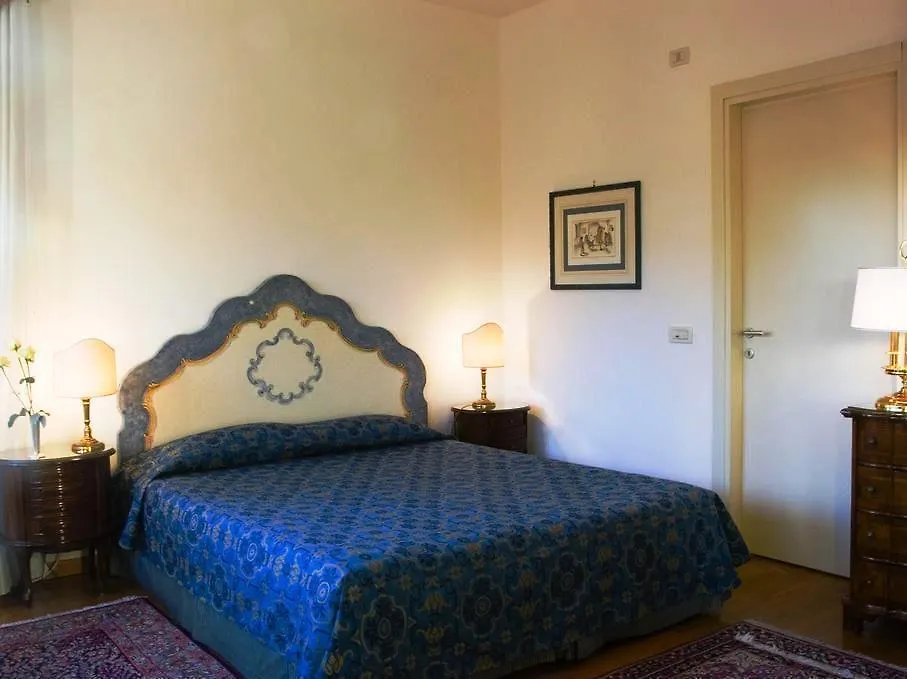 San Marco Palace Venedik 4*,